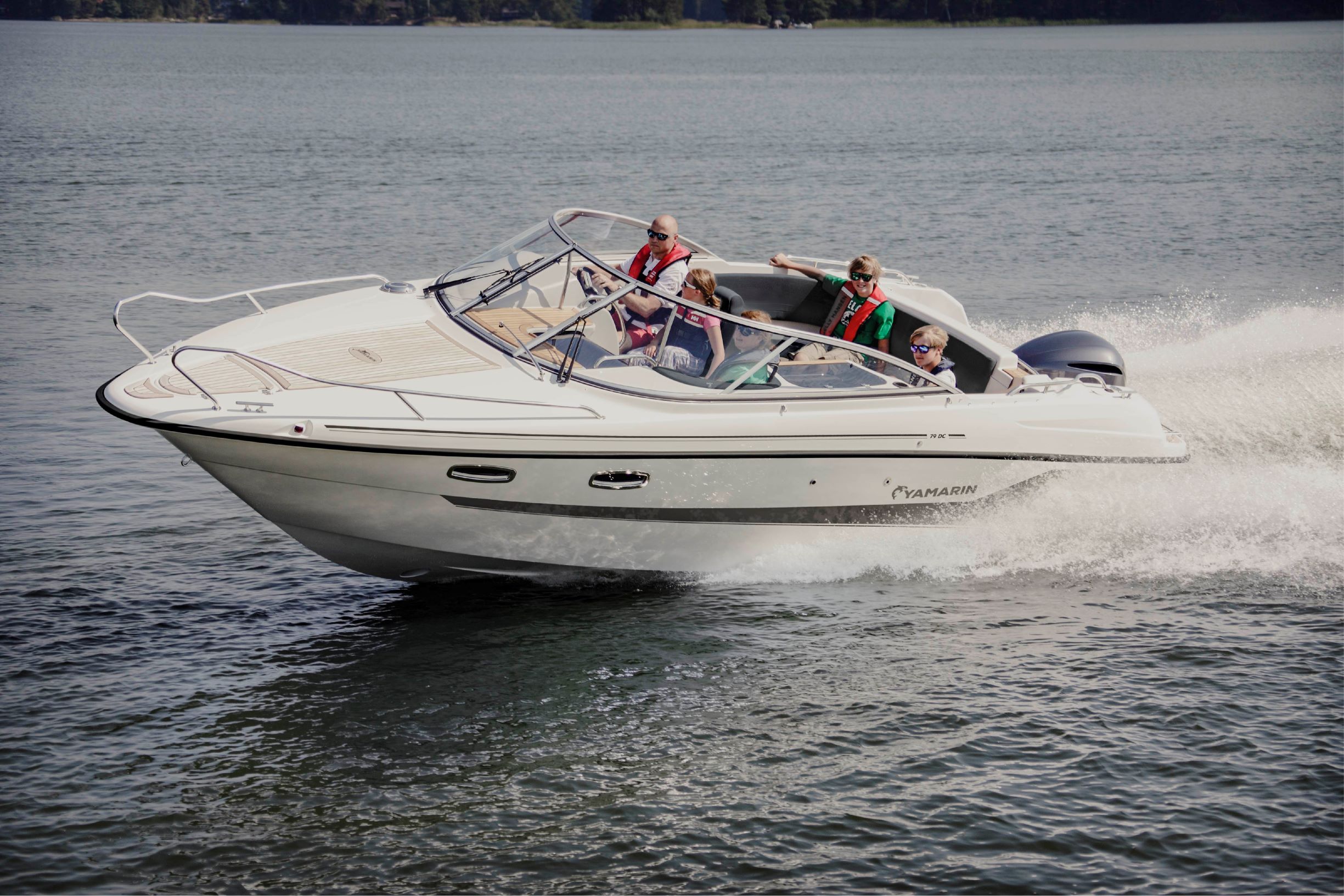 YAMARIN 79 DC 2024 + YAMAHA F300XCB